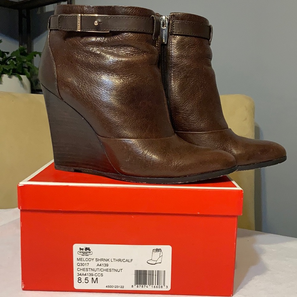 Coach wedge Brown leather booties- Melody Shrnk lthr/calf Chestnut 8.5M